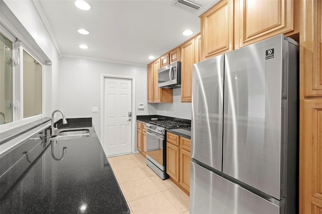 1570 83rd Ave N, Saint Petersburg, FL 33702 - photo 9