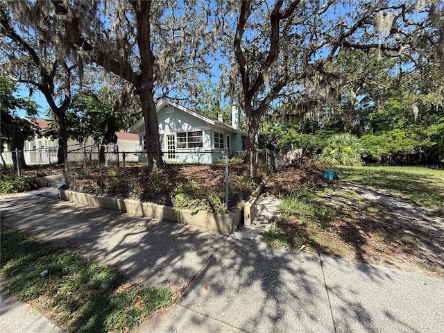 810 Virginia Ave, Tarpon Springs, FL 34689 - photo 1
