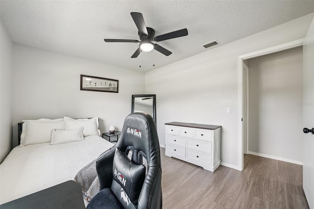 4428 Tuna Dr, Tampa, FL 33617 - photo 17