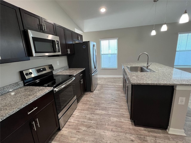 13106 Fruitville Way, Riverview, FL 33579 - photo 18