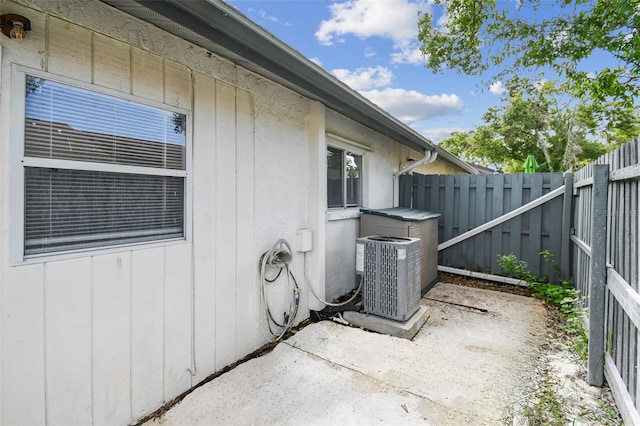 3842 La Costa Ln, Largo, FL 33771 - photo 36