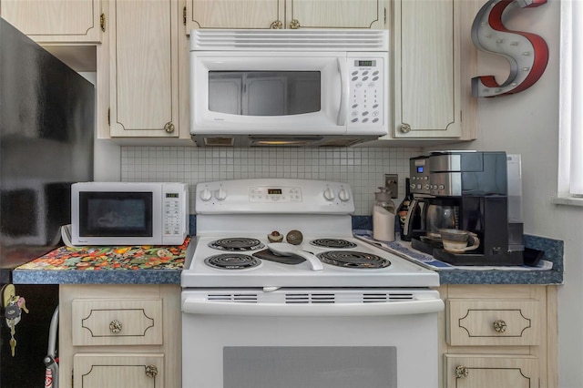 2001 Greenbriar Blvd Unit 17, Clearwater, FL 33763 - photo 8
