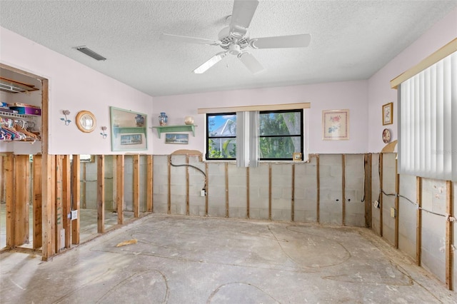 5030 Porpoise Pl, New Port Richey, FL 34652 - photo 32