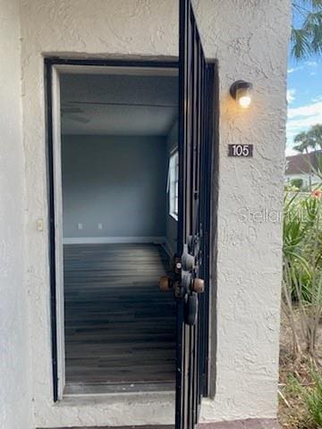 9013 Tudor Dr Unit G105, Tampa, FL 33615 - photo 3