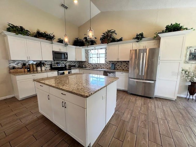 413 Manor Blvd, Palm Harbor, FL 34683 - photo 10