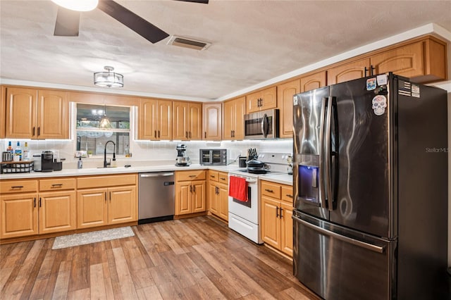 6307 Conniewood Sq, New Port Richey, FL 34653 - photo 19
