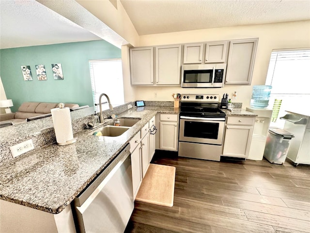 25253 Geddy Dr, Land O Lakes, FL 34639 - photo 23