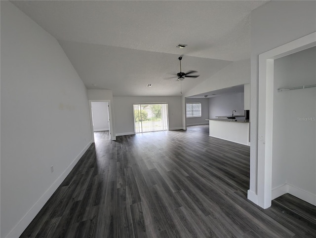 24942 Laurel Ridge Dr, Lutz, FL 33559 - photo 4