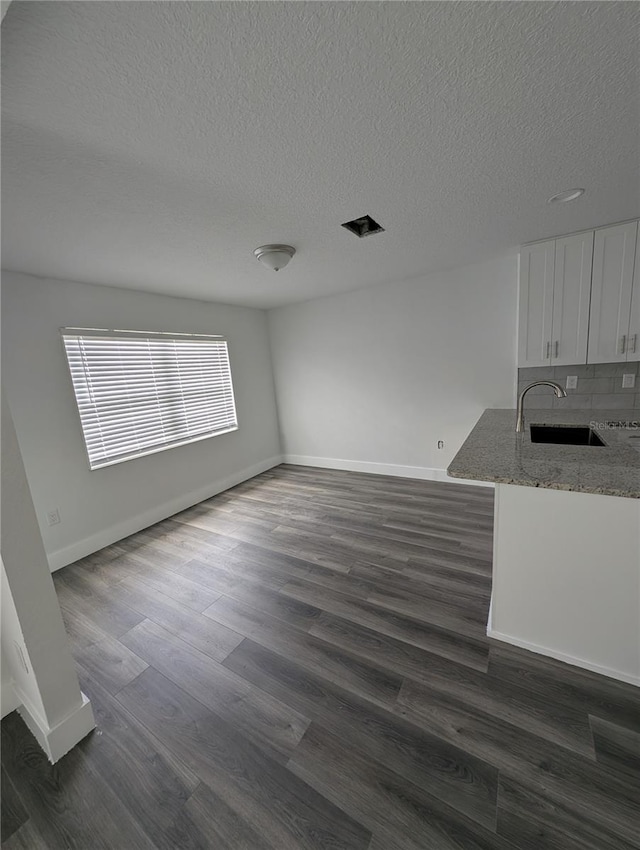 24942 Laurel Ridge Dr, Lutz, FL 33559 - photo 11