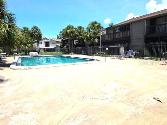 6336 Newtown Cir Unit B3, Tampa, FL 33615 - photo 9