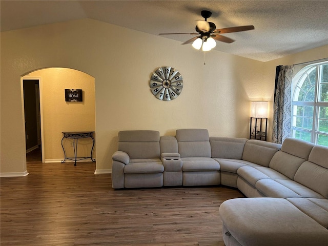 37729 Phelps Rd, Zephyrhills, FL 33541 - photo 4