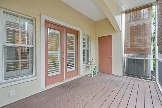 290 Valencia Cir, Saint Petersburg, FL 33716 - photo 9