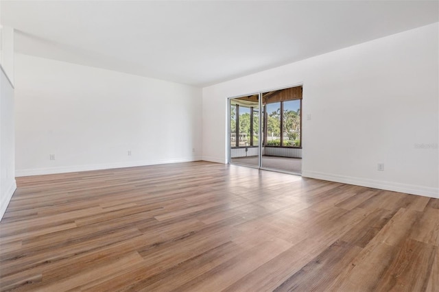 8719 Tahiti Ln, Tampa, FL 33615 - photo 14