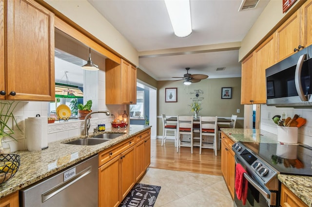 281 Maple Ave, Palm Harbor, FL 34684 - photo 28