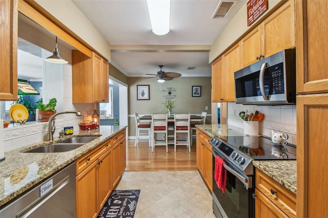 281 Maple Ave, Palm Harbor, FL 34684 - photo 29