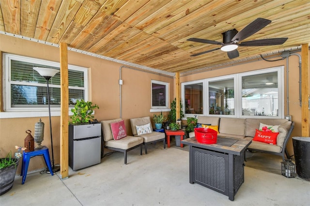 281 Maple Ave, Palm Harbor, FL 34684 - photo 65