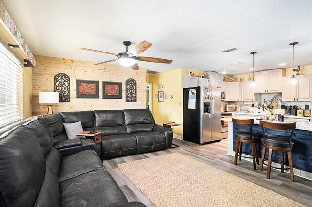 6634 Woodland Blvd N, Pinellas Park, FL 33781 - photo 7
