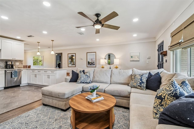 2700 52nd Way N, Saint Petersburg, FL 33710 - photo 7