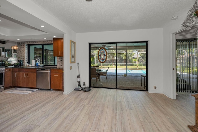 3040 Enisglen Dr, Palm Harbor, FL 34683 - photo 12