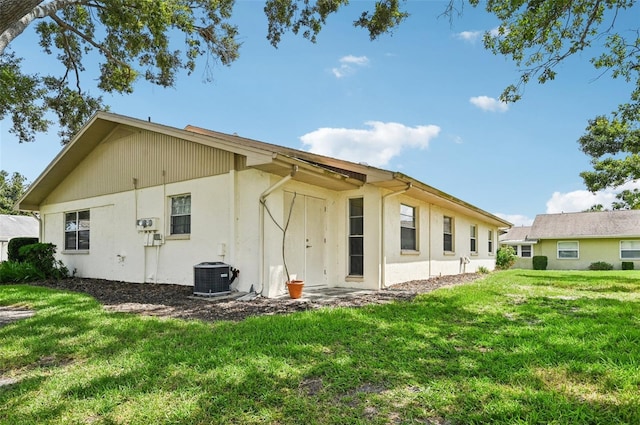 2208 Grenadier Dr, Sun City Center, FL 33573 - photo 22