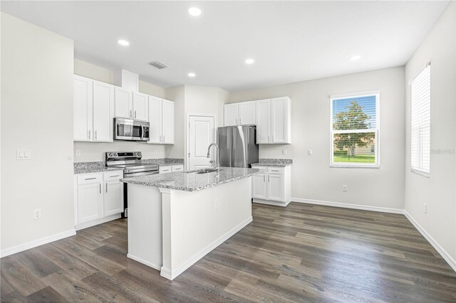 9313 Gentle Ben Ct, Weeki Wachee, FL 34613 - photo 8
