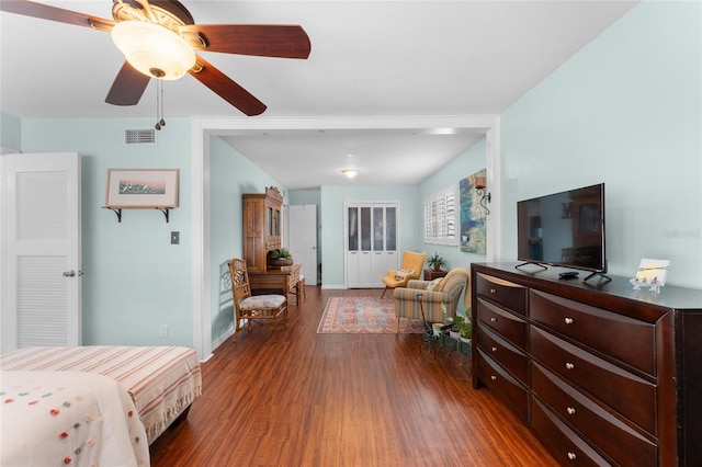 209 Emerald Ln, Largo, FL 33771 - photo 32