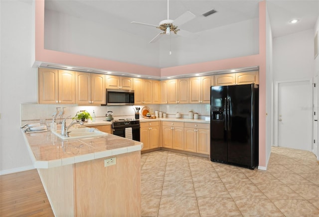 2915 Valencia Ln E, Palm Harbor, FL 34684 - photo 12