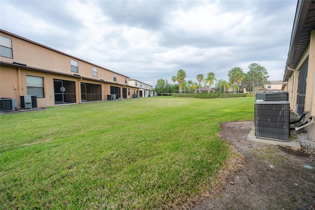 2633 Edgewater Falls Dr, Brandon, FL 33511 - photo 11