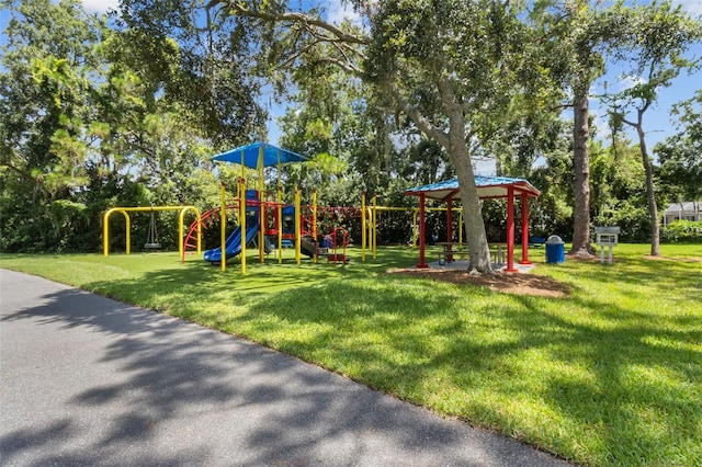4271 Tremblay Way, Palm Harbor, FL 34685 - photo 42