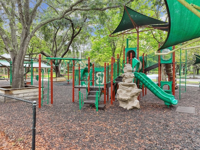 17737 Esprit Dr, Tampa, FL 33647 - photo 97