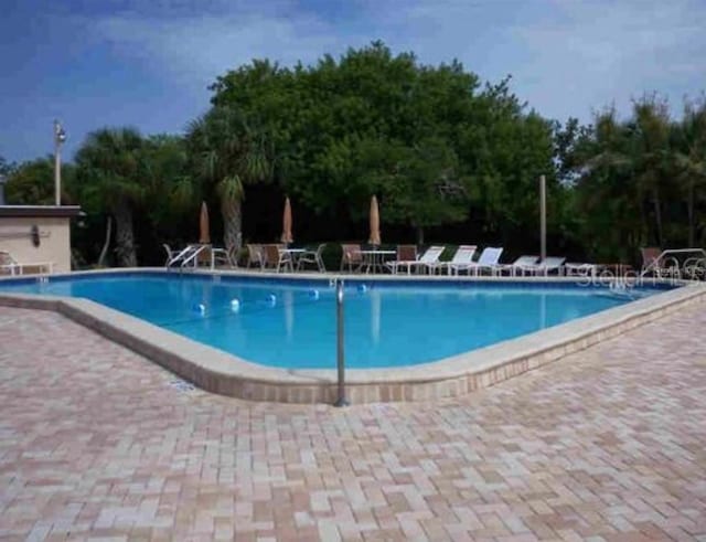 10037 62nd Ter N Unit 21, Saint Petersburg, FL 33708 - photo 3