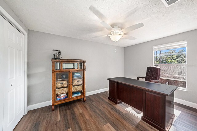 17629 Whistling Ln, Lutz, FL 33549 - photo 19