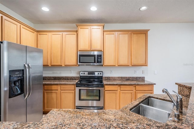 26832 Juniper Bay Dr, Wesley Chapel, FL 33544 - photo 18