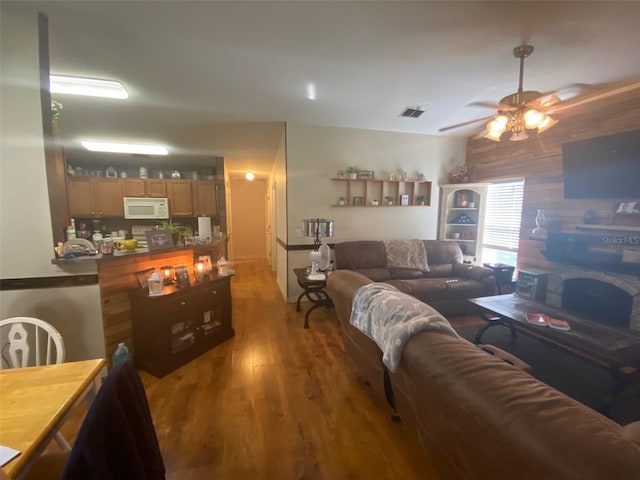 1504 E Calhoun St, Plant City, FL 33563 - photo 3