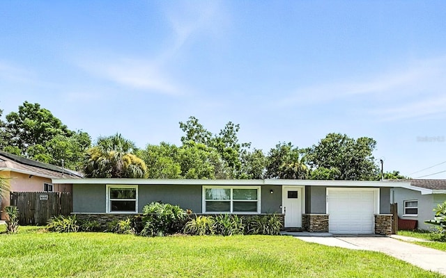 657 Laura Ln, Dunedin, FL 34698 - photo 1