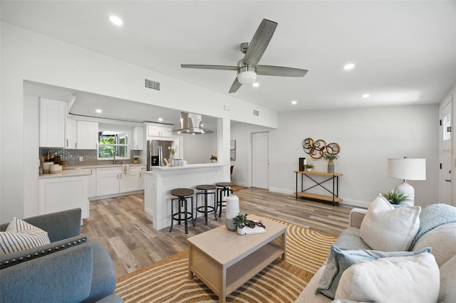 657 Laura Ln, Dunedin, FL 34698 - photo 8