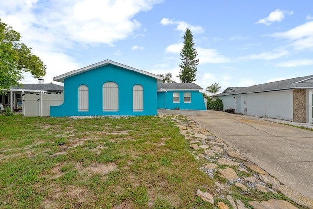 1703 Cromwell Dr, Tarpon Springs, FL 34689 - photo 2