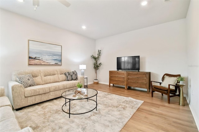 30414 Caravelle Ln, Wesley Chapel, FL 33545 - photo 14