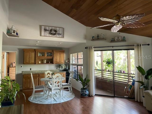 1602 Lennox Rd E Unit 1602, Palm Harbor, FL 34683 - photo 5