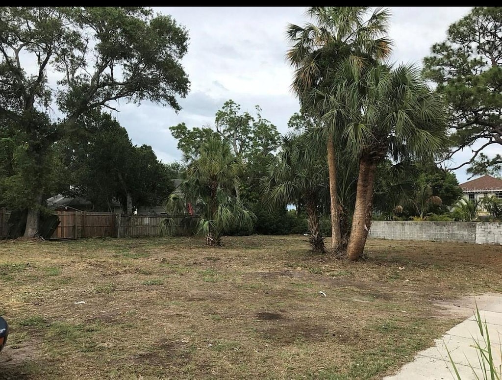 627 35th Ave S, Saint Petersburg, FL 33705 - photo 1