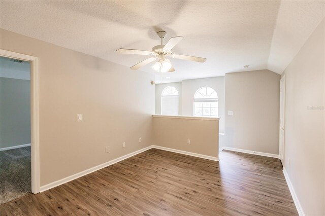 2842 Mayflower Loop, Clermont, FL 34714 - photo 32