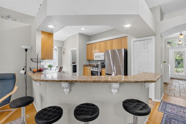 15467 Martinmeadow Dr, Lithia, FL 33547 - photo 17