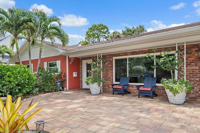 252 S Garden Cir, Belleair, FL 33756 - photo 2