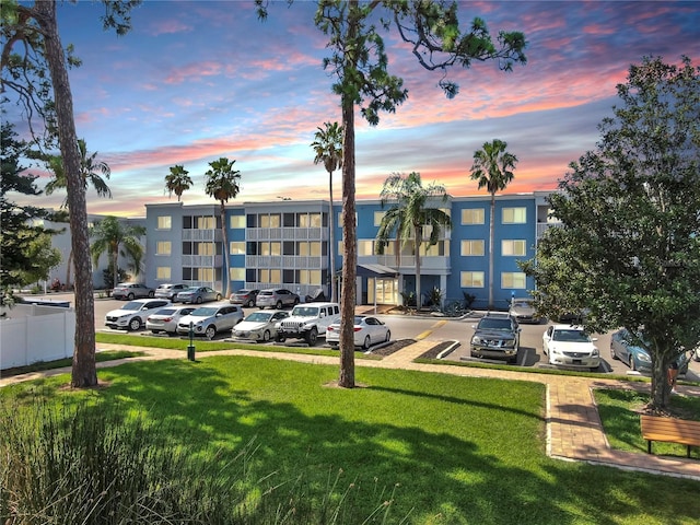 2700 Coconut Bay Ln Unit 427, Sarasota, FL 34237 - photo 1