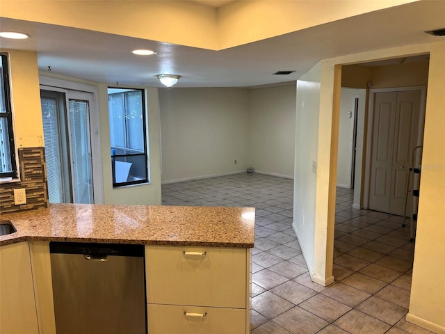 16116 Gardendale Dr, Tampa, FL 33624 - photo 4