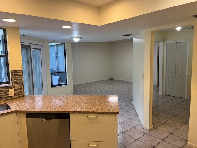 16116 Gardendale Dr, Tampa, FL 33624 - photo 6