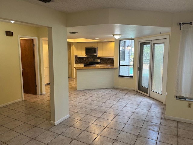 16116 Gardendale Dr, Tampa, FL 33624 - photo 8