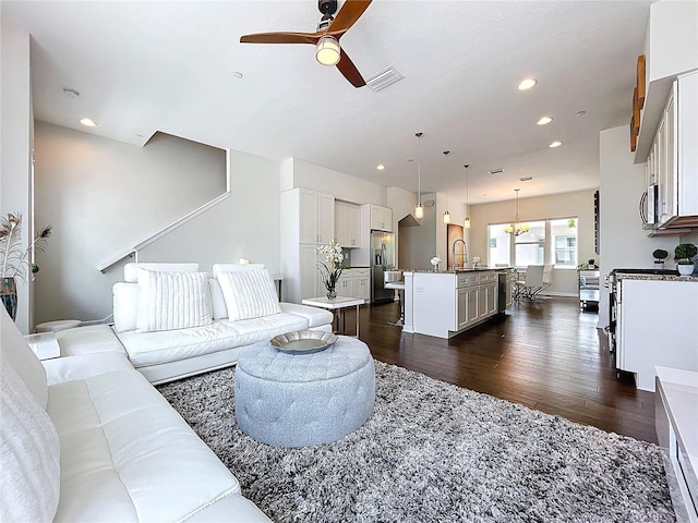 335 8th St N, Saint Petersburg, FL 33701 - photo 13