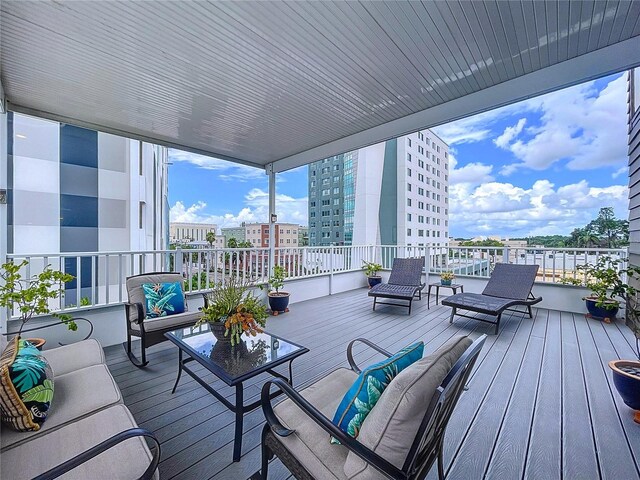 335 8th St N, Saint Petersburg, FL 33701 - photo 34
