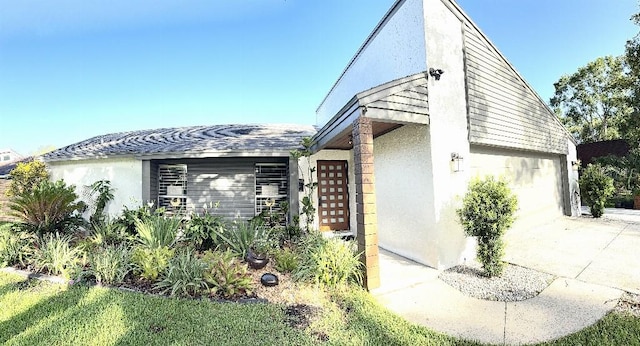 8020 N Gomez Ave, Tampa, FL 33614 - photo 2